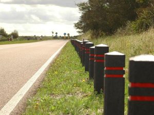 Paaltjes tegen auto’s in Callantsoog