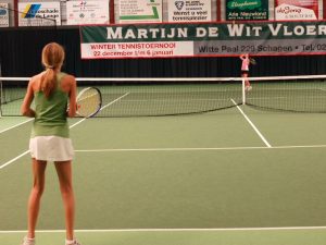 Jeugd tennist in Schagen