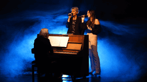 Meerpeen Theater speelt ABBA Acoustic in het Vikingschip