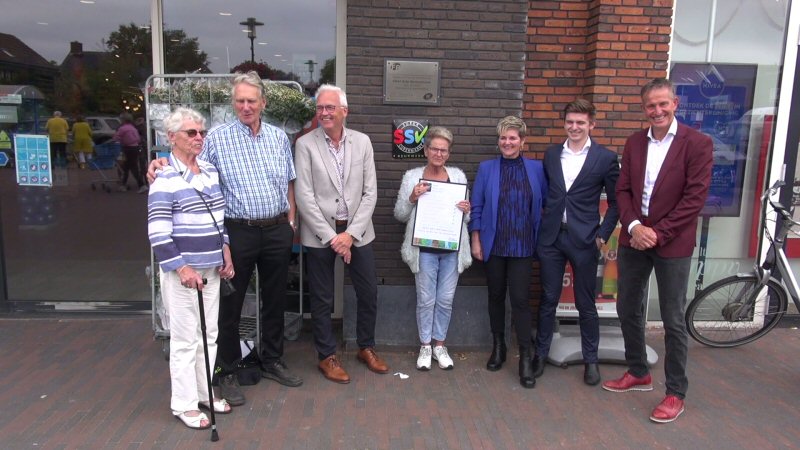 Jarige AH Warmenhuizen krijgt keurmerk(video)