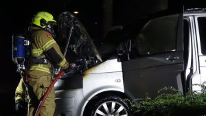 Schade aan bestelbus door brand