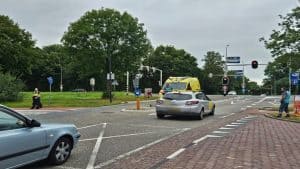 Aanrijding fatbike en auto op de Hofstraat in Schagen