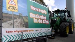 Gemeentes waarschuwen ook dit jaar weer voor slipgevaar tijdens oogstperiode