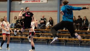 Noordkop-derby: ZAP wint van VZV in spannende strijd
