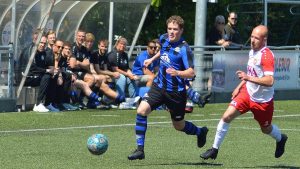 JVC houdt zegereeks in stand tegen IVV