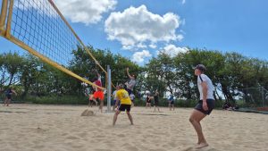 Eerste beachvolleybal toernooi van het seizoen een succes
