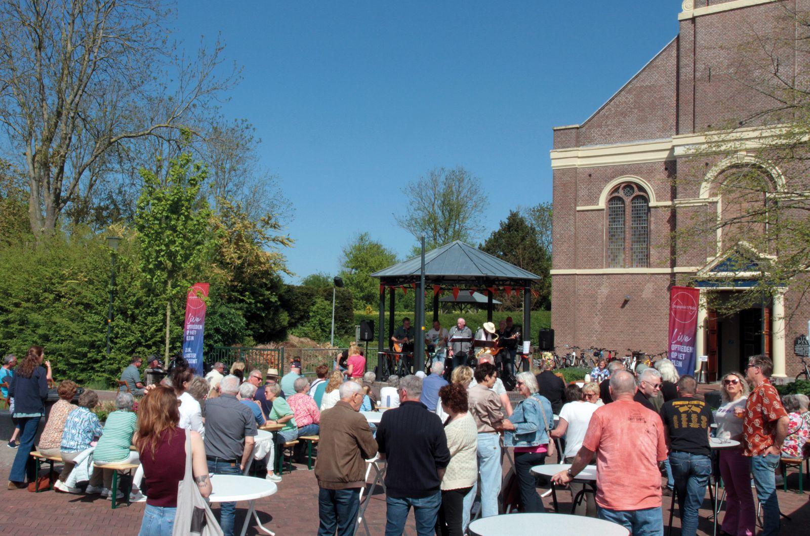 Tweede editie live optredens op Dorpsplein
