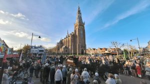 Veel publiek bij afscheid Siem Huijberts
