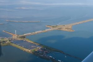 Militaire oefening op de Breezanddijk