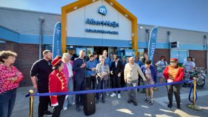 Video: Volledig vernieuwde Albert Heijn Schootenplaza weer open voor klanten