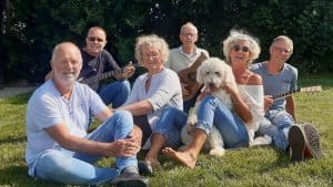 Coverband Alive & Kickin’ treedt op in de Keesschuur