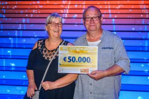 Gouden Bel levert Arno uit Den Helder 50.000 euro op bij tv-show Miljoenenjacht