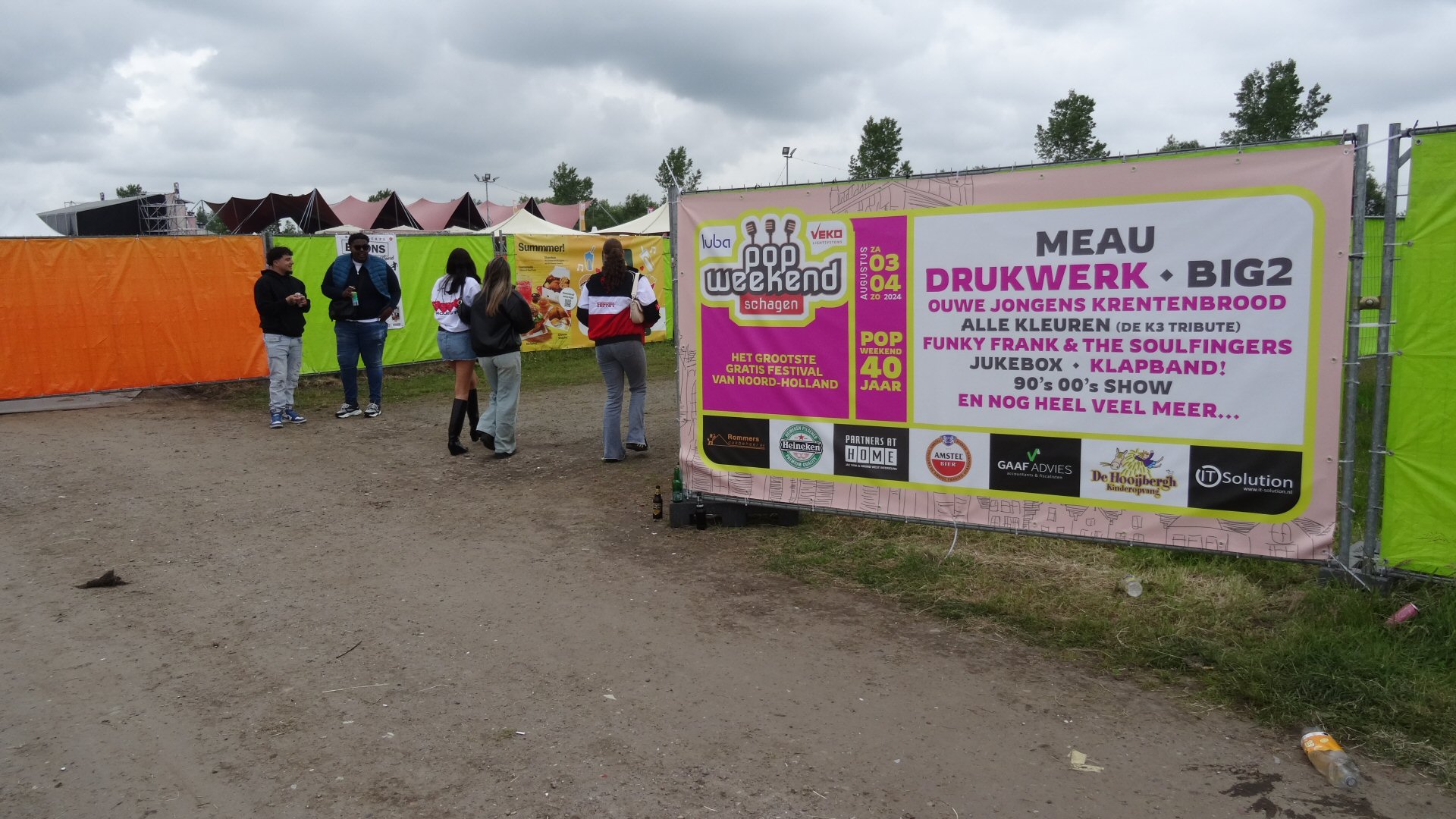 Meau en Drukwerk op Popweekend
