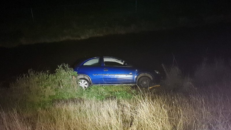 Auto in sloot Burgerbrug