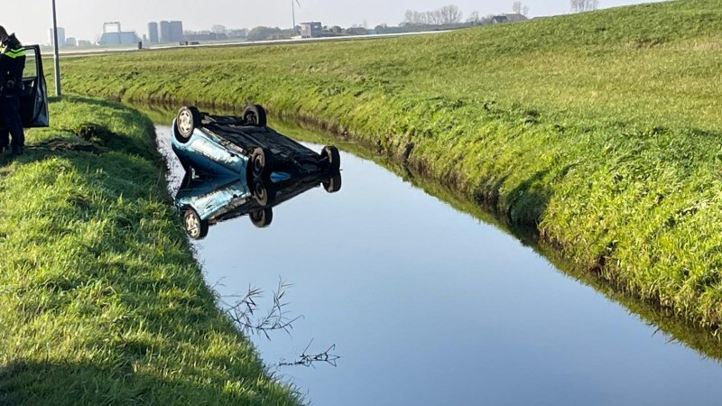 Auto te water in Anna Paulowna