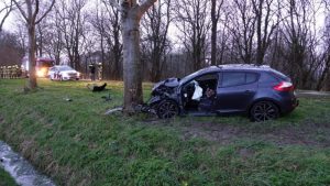 Auto ramt boom in Middenmeer