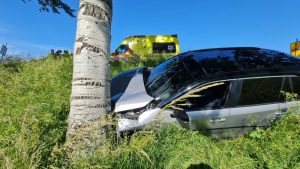 Automobilist gewond bij eenzijdig ongeval