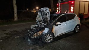 Weer autobrand in Den Helder