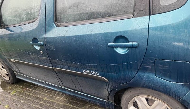 Veel auto’s bekrast in Warmenhuizen