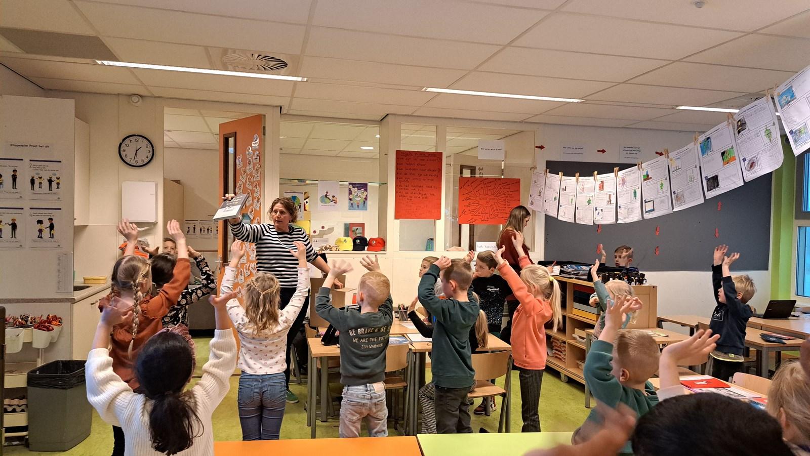 Hollands Kroonse Uitdaging helpt De Tweewegen bij Nationale Voorleesdagen