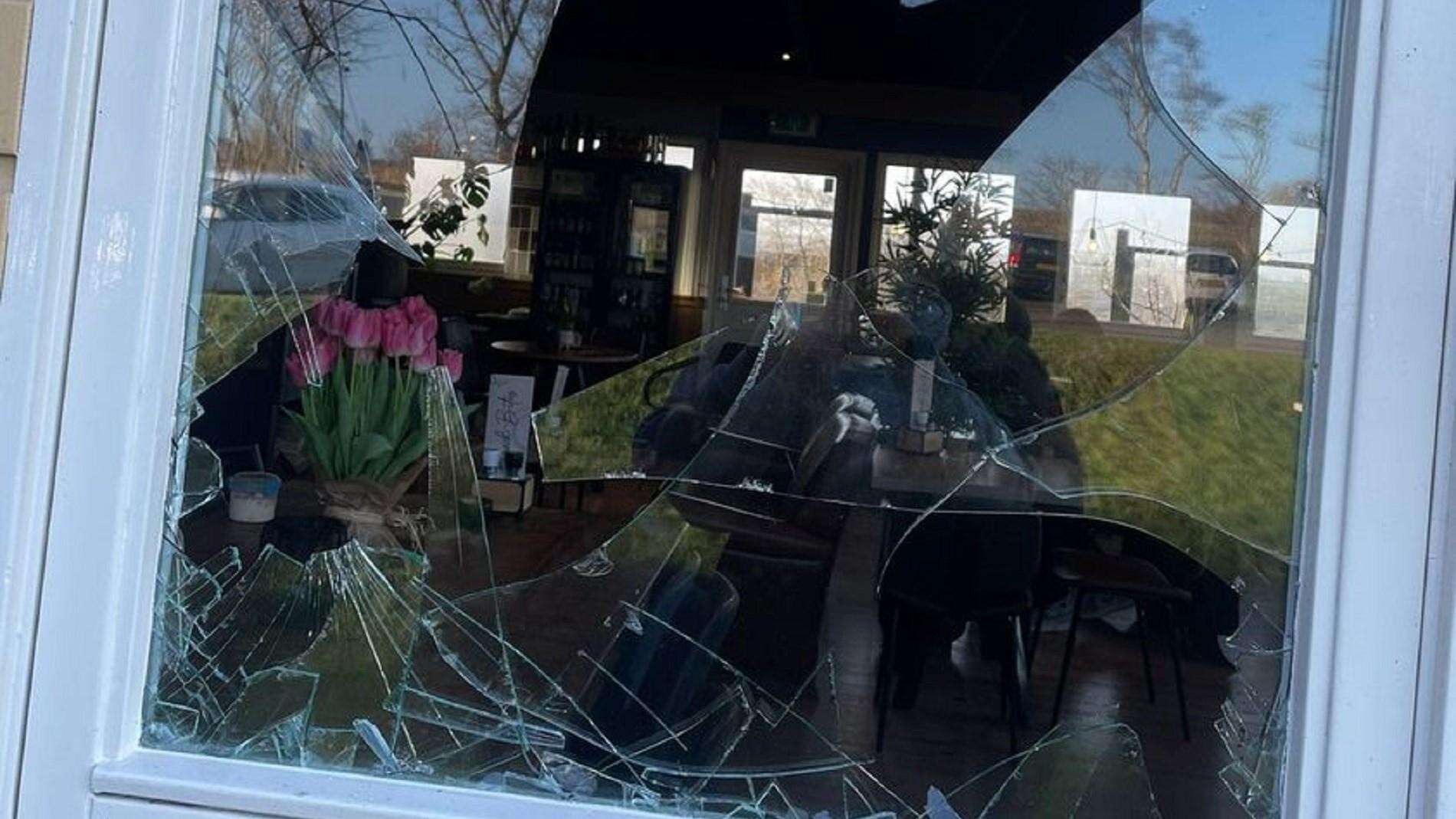 Inbraak bij Beach Bites op Lutjestrand
