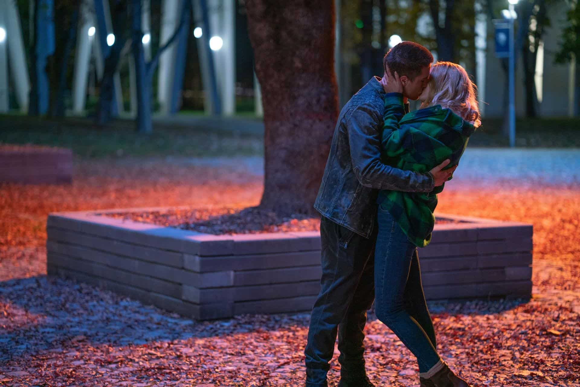 Beautiful Disaster (recensie)