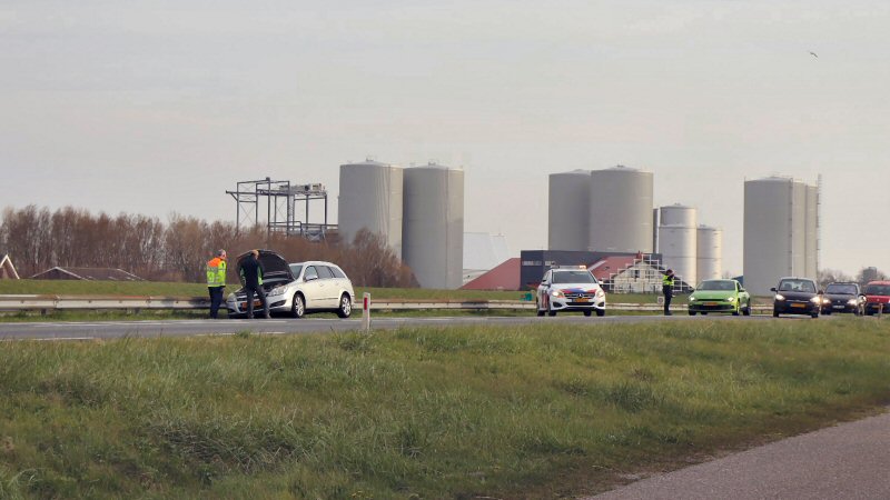Beginnende autobrand op de N9 ’t Zand