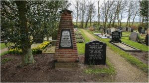 Hollands Kroon beschermt 377 grafmonumenten