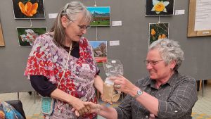 Wilma Wilman wint kunstexpo Bloeiend Zijpe
