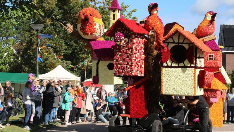 Bloemencorso Winkel groter dan ooit