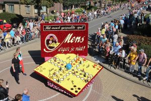 Bloemencorso Winkel voor jong en oud