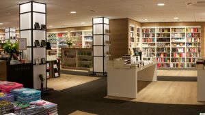 Pieter Waterdrinker bij boekhandel Plukker