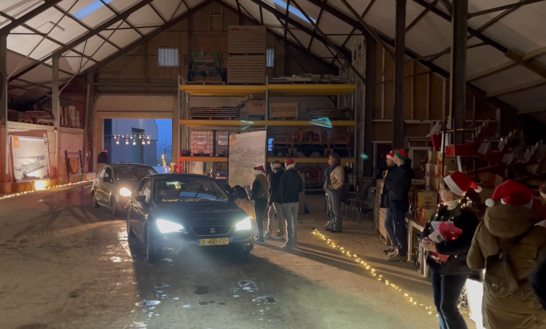 Video: Natte maar gezellige Lichtjesroute door Hollands Kroon