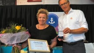 Erepenning voor Desiree Smits