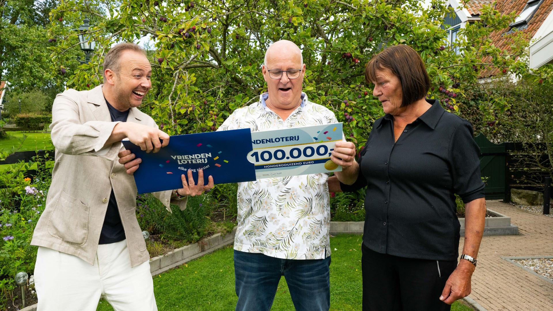 Bonne en Lilian uit Hippolytushoef winnen 100.000 euro bij de VriendenLoterij