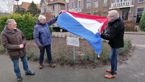 Witte Anjerperk in Schagen als eerbetoon aan veteranen