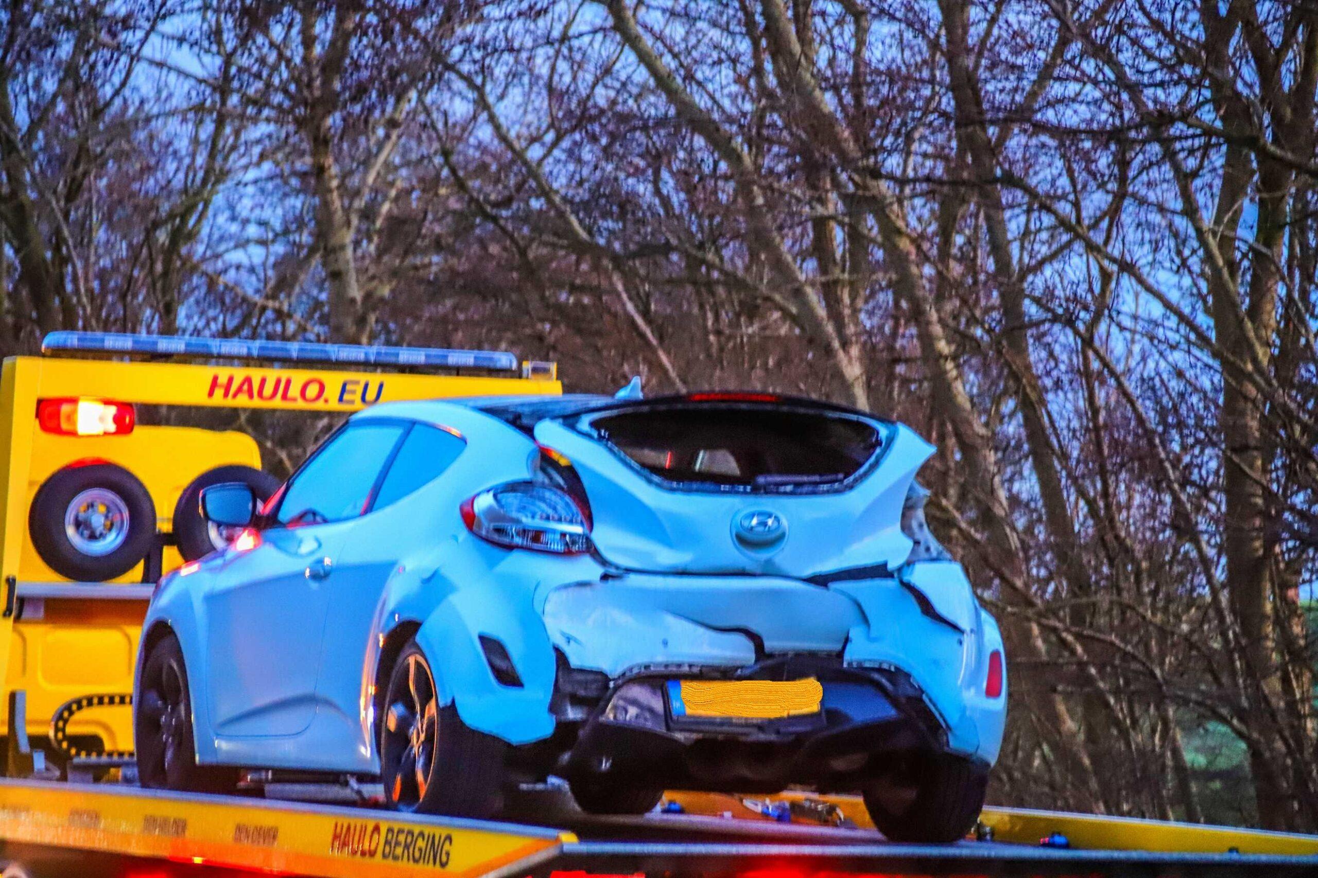 Ongeluk op N99 bij Den Helder, bestuurder gevlucht