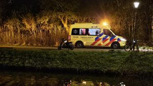 Fietser gewond naar ziekenhuis na botsing