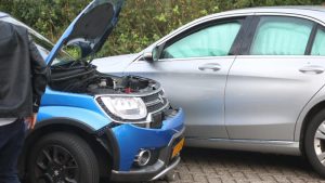 Botsing tussen twee auto’s in Den Helder