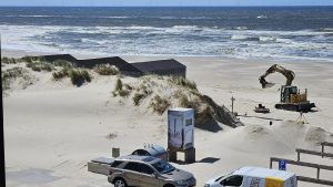 Bouw strandhuisjes Petten begonnen