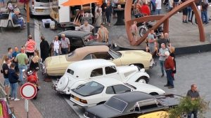 Oldtimers op Pettemer dorpsplein AFGELAST