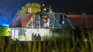 Veel schade door brand bij vakantiewoning