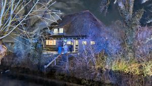 Brand in stolpboerderij in Waarland