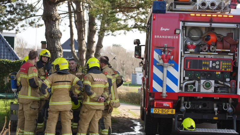 Brand aan dak woning Callantsoog