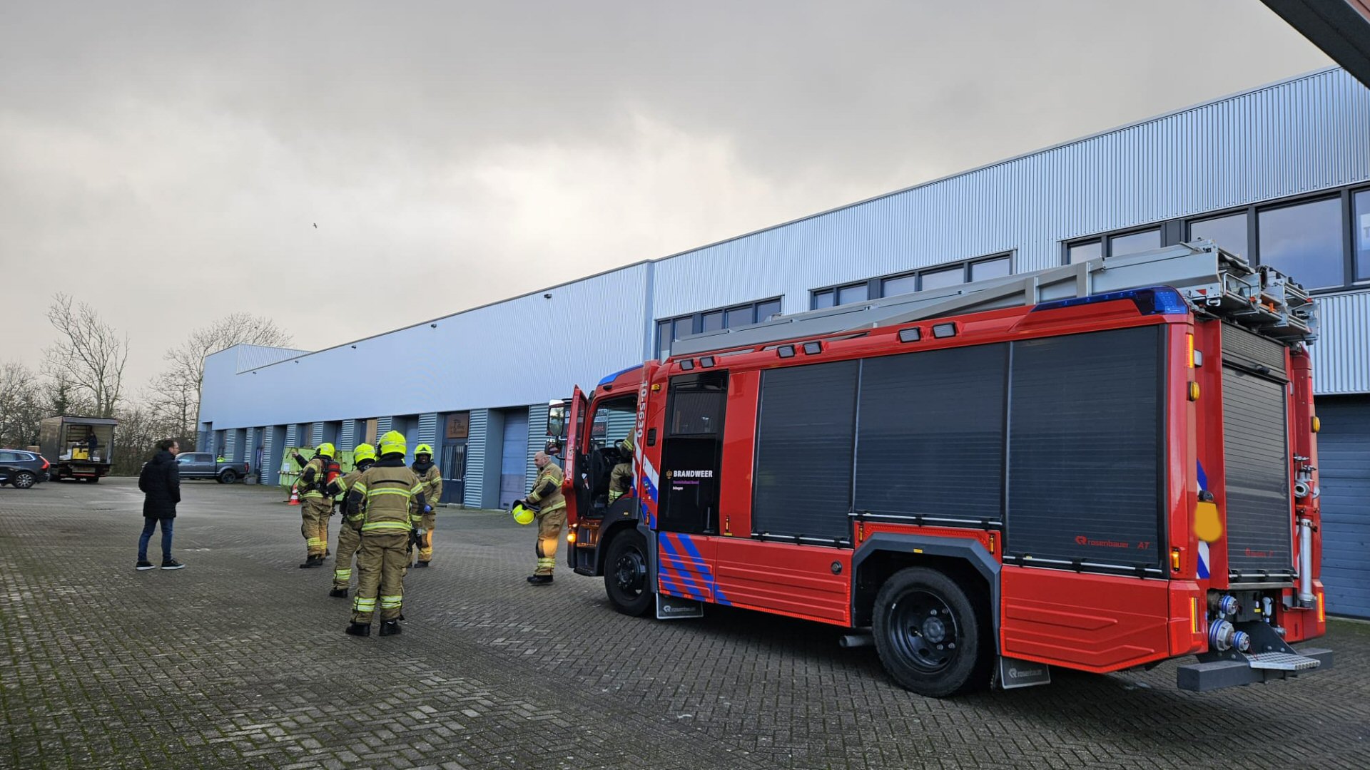 Brandweer naar de Langeloop vanwege rare geur