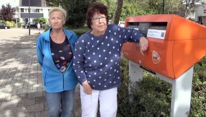 Protest op herhaling voor brievenbus (video)