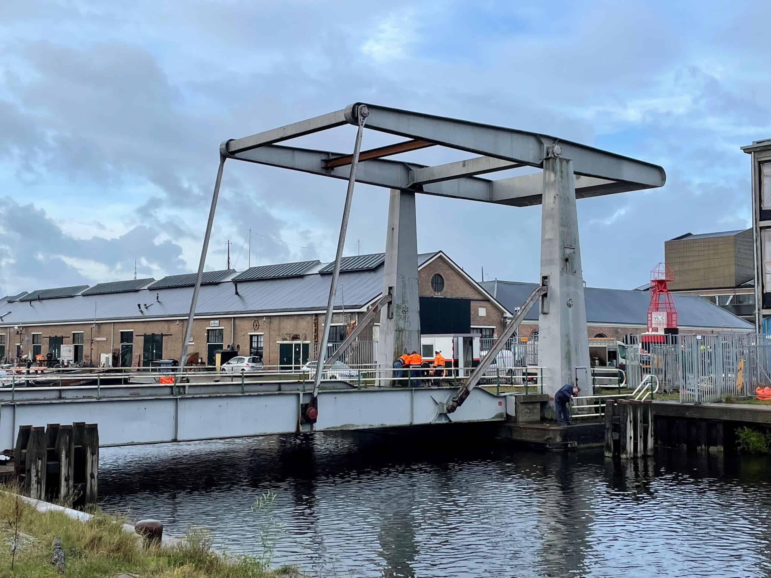 Renovatie Boerenverdrietbrug voor Sail 2023 afgerond