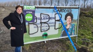 CDA reageert op vernield spandoek