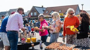 Callantsogers samen aan het ontbijt