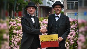 Fraaie cheque van kroniek voor Folklore